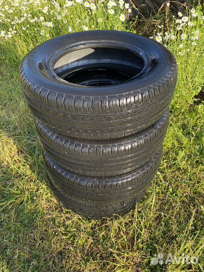 Michelin X Radial 215/70 R16