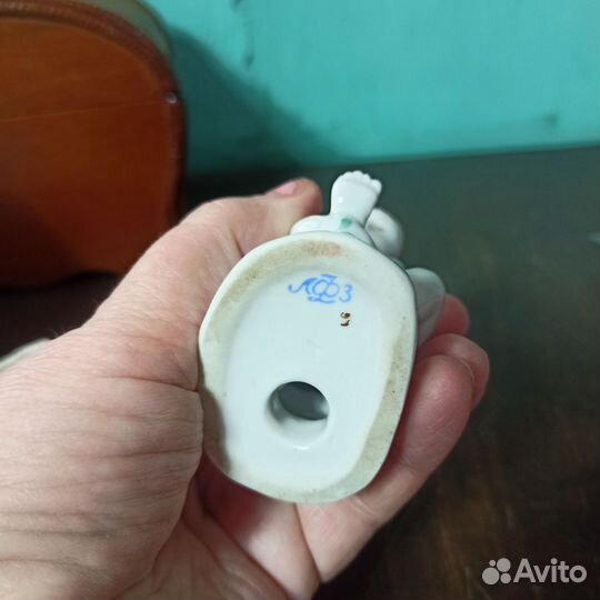 Статуэтка СССР Мальчик с полотенцем. Лфз
