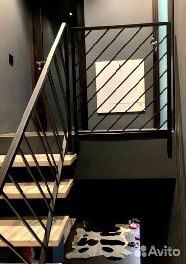 Лестница с забежными ступенями под ключ