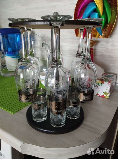 Набор фужеров и рюмок