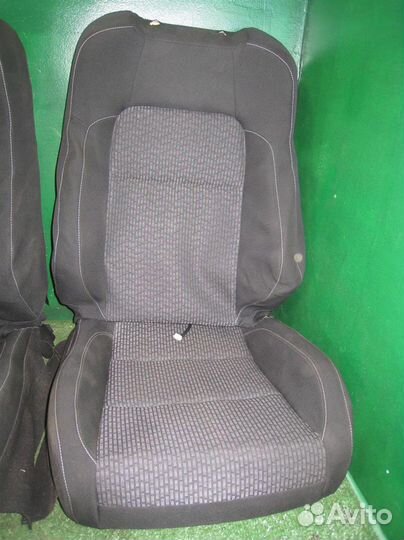 Обивка сидений Toyota Auris E18 2015