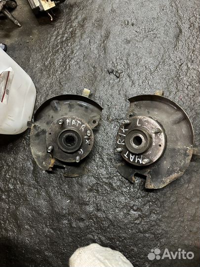 Поворотные кулаки Hyundai Matrix