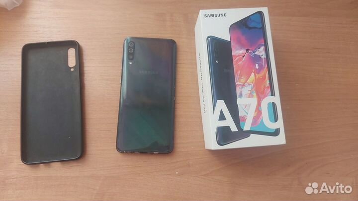 Samsung Galaxy A70, 6/128 ГБ