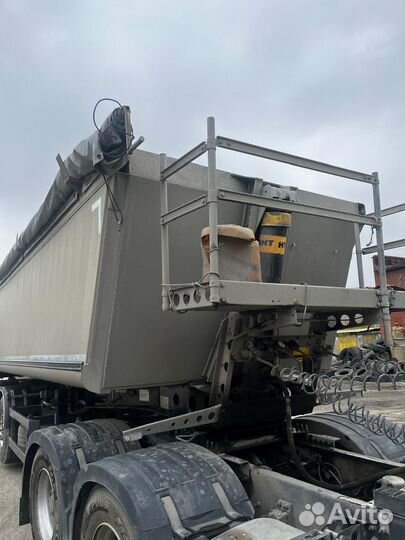 Полуприцеп самосвальный Schmitz Cargobull 90843, 2018