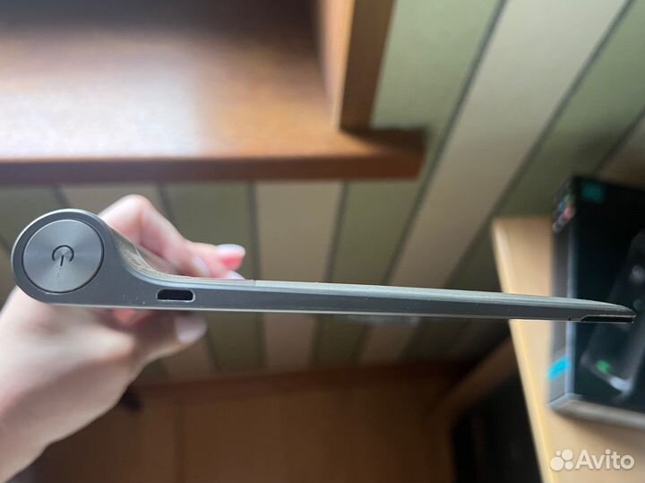 Планшет lenovo yoga разбитый