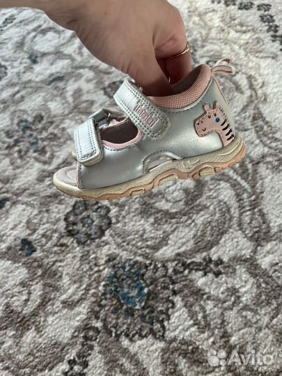 Сандалии для девочки 23 размер