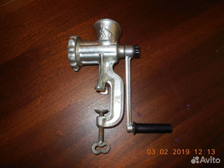 Мясорубка механическая