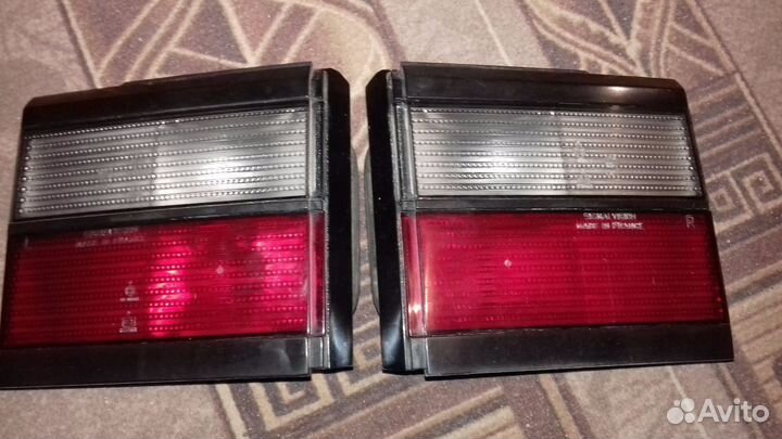 Фонари в крышку багажника VW Passat