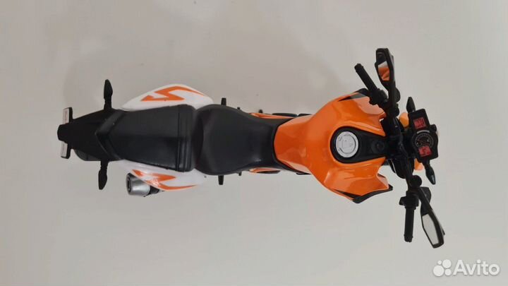 Модель мотоцикла Maisto KTM 1290 Super Duke R