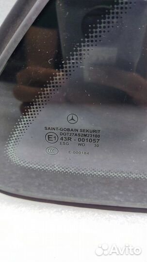 Стекло кузовное глухое заднее правое Mercedes-Benz