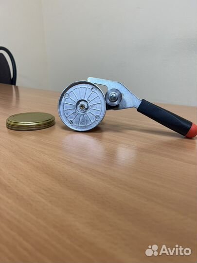 Продам закаточный полуавтоматический ключ