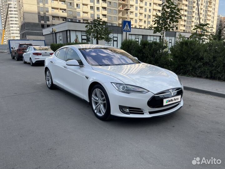 Tesla Model S 382 л.с. AT, 2013, 280 000 км