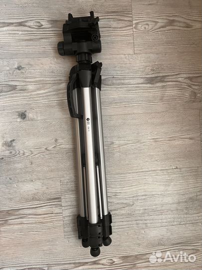 Штатив для фотоаппарата