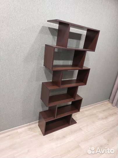 Полки и стеллажи