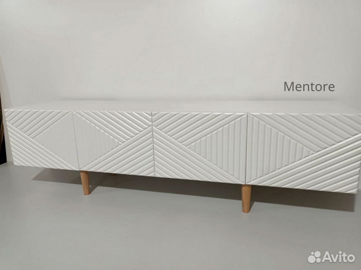 Тумба тв Bravo с фрезеровкой (на опорах)