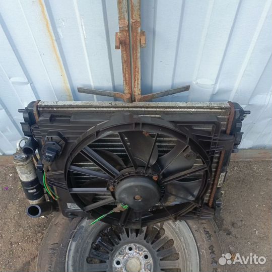 Кассета Радиаторов Renault Logan 1