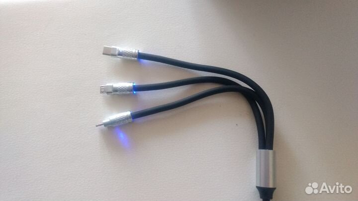 Универсальный кабель 3 в 1 для быстрой зарядки