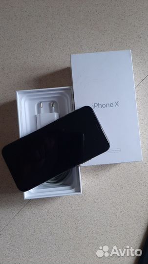 iPhone X, 256 ГБ