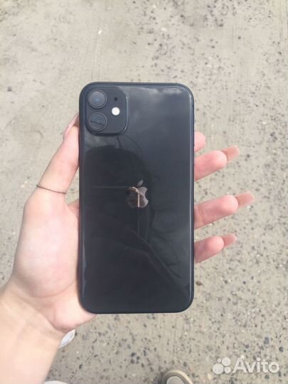 iPhone 11, 64 ГБ