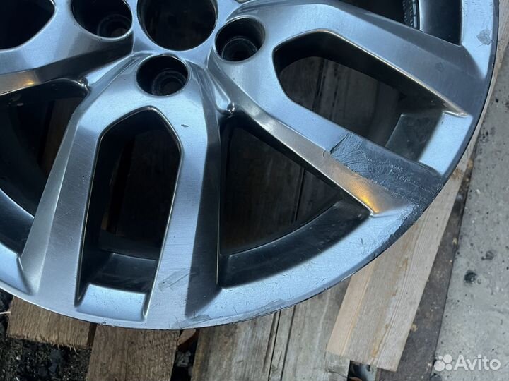 Литой диск на lexus