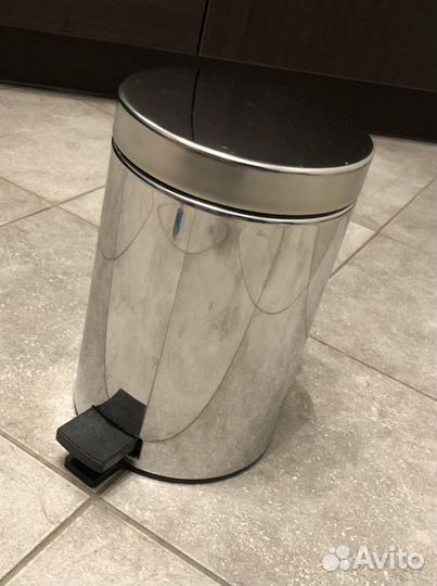 Мусорное ведро с педалью Geesa