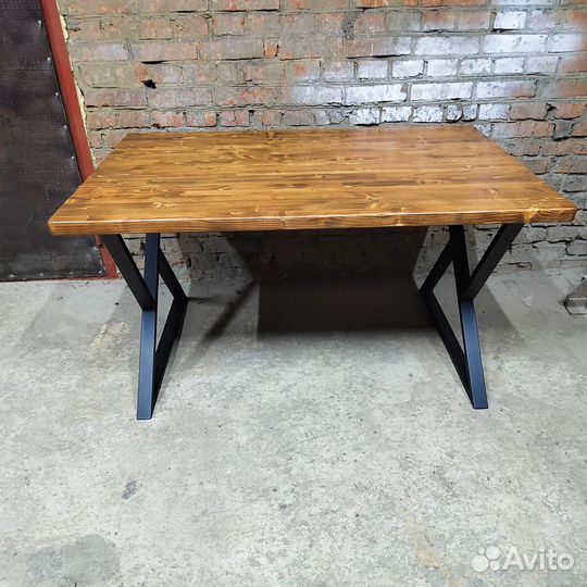 Компьютерный стол, игровой стол