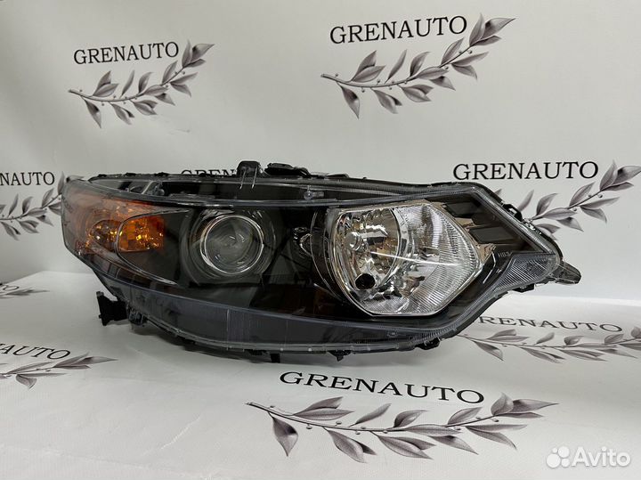 Комплект Фар Honda Accord 8 ксенон 2008-2011