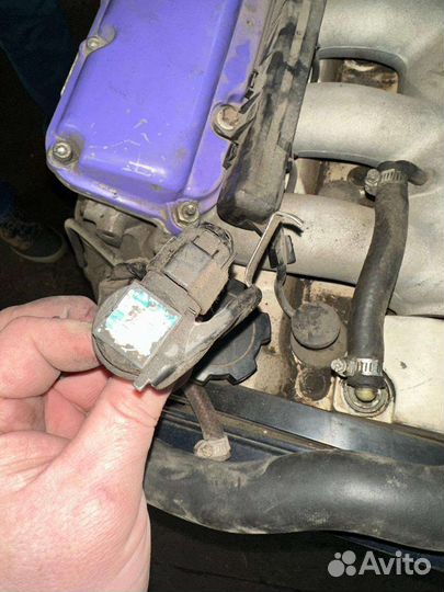 Продам двигатель 3 s-ge с коробкой