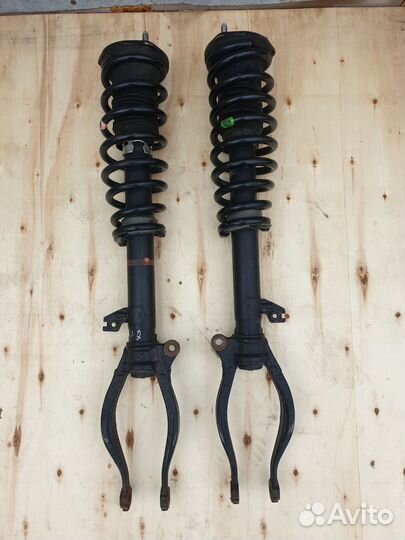 Амортизатор передний Mazda 6 в сборе