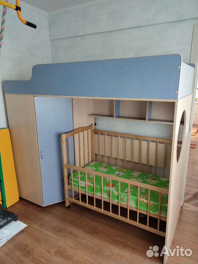 Кровать двухьярусная детская