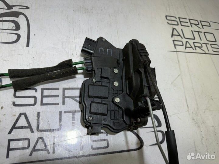 Замок двери передний правый Kia Soul AM G4FC 2009