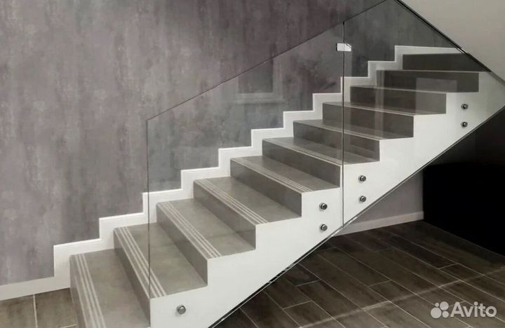 Стеклянные ограждения для лестницы