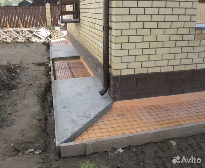 Бригада строителей, дома, кровля, фасад, фундамент