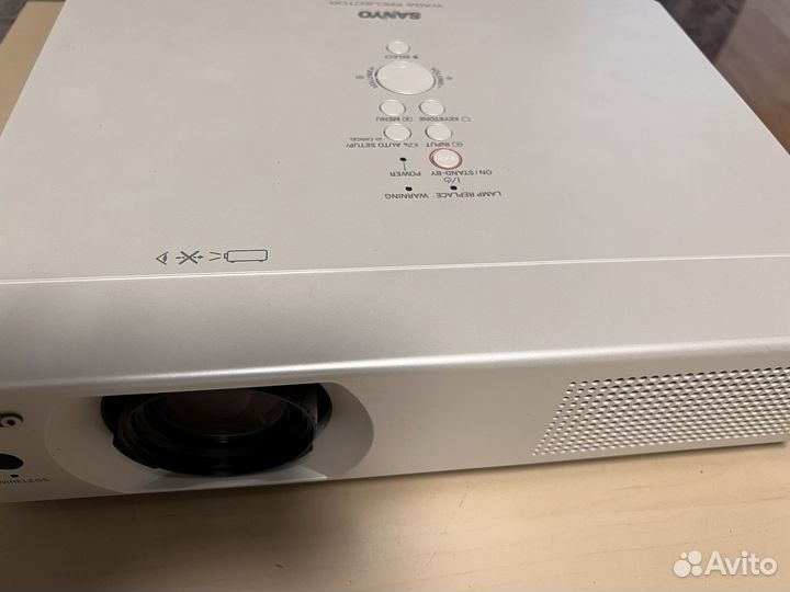 Проектор sanyo
