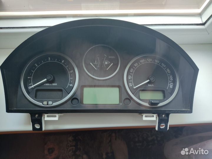 Панель приборов Land Rover Discovery 3 2006