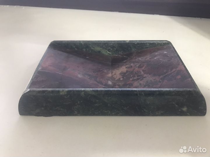 Монетница каменная