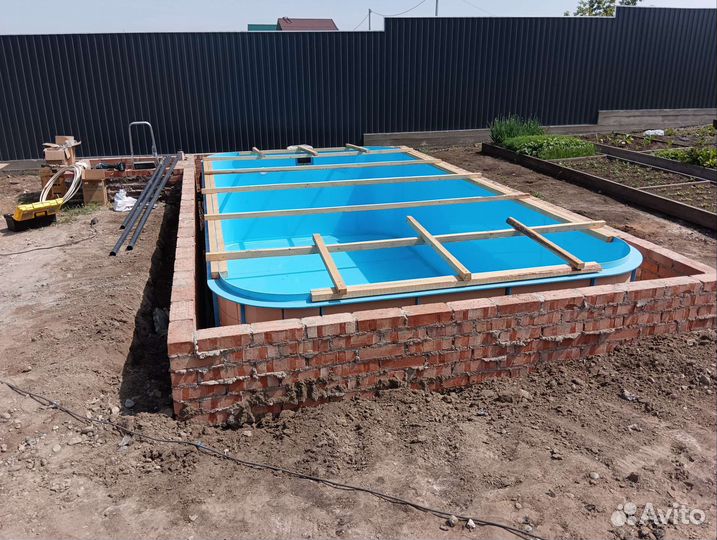 Пластиковый бассейн