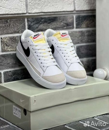 Кроссовки Nike