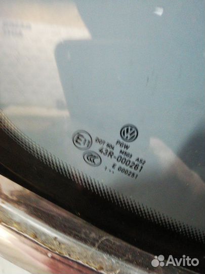Форточка кузовная задняя правая Volkswagen Passat