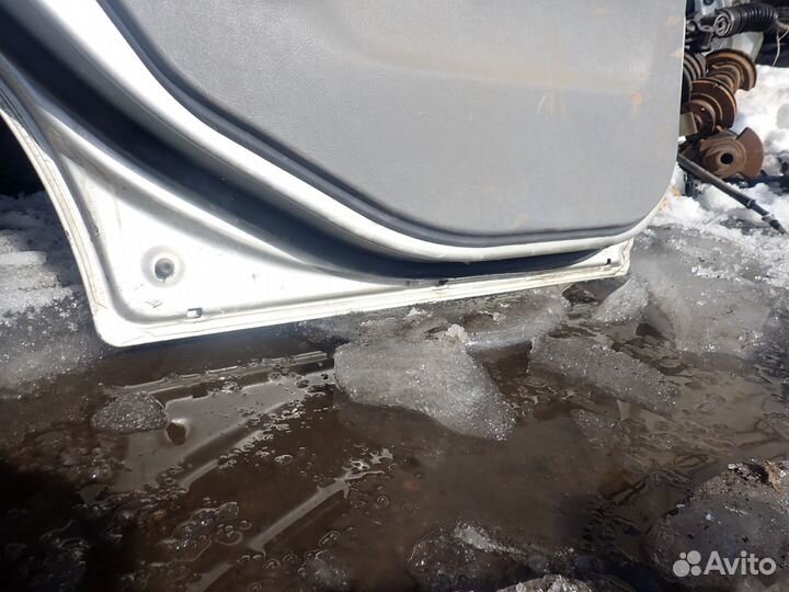 Дверь задняя левая для Hyundai Elantra 2000-2010