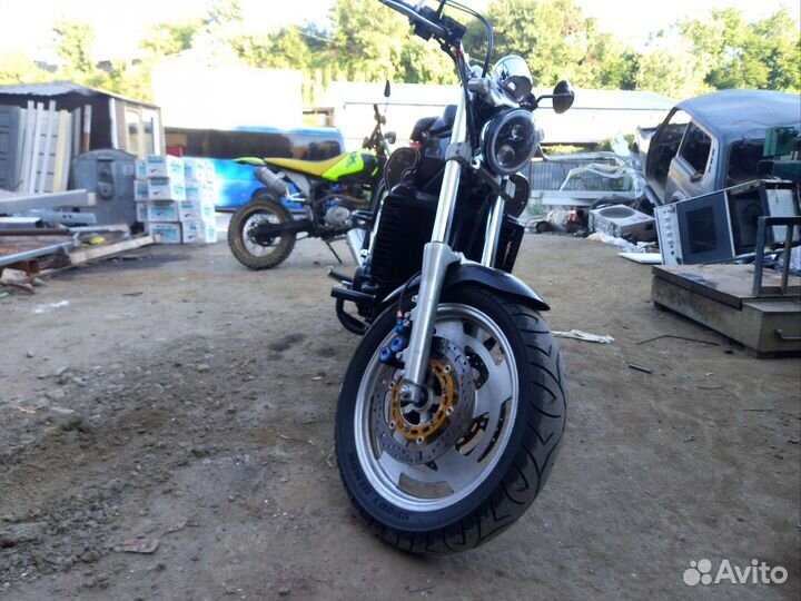 Yamaha V-MAX