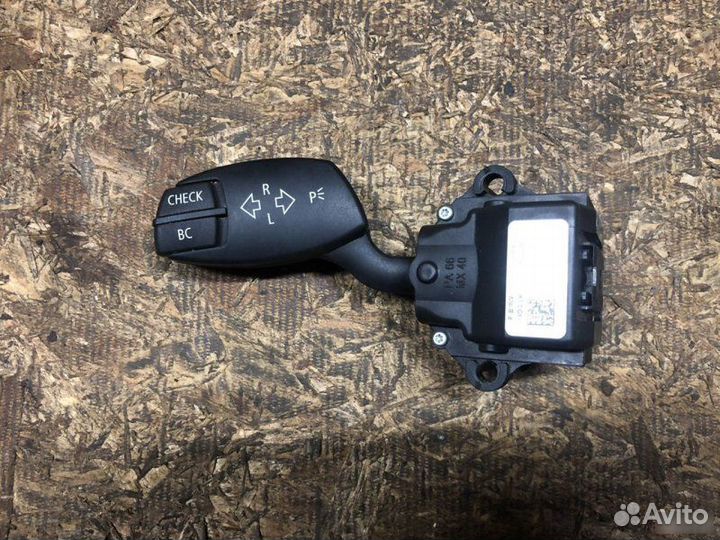 Подрулевой переключатель поворотников Bmw E60