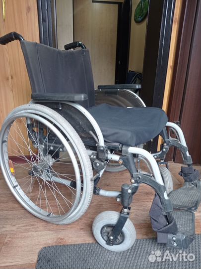 Инвалидная коляска складная бу