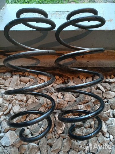 Пружины передние priora