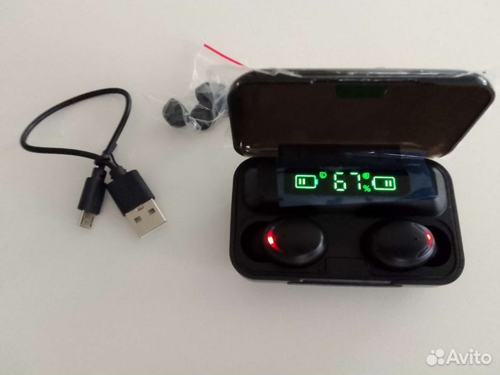 Беспроводные наушники с повербанком