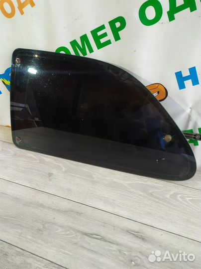 Стекло (форточка)заднее левое Ford-Форд Fiesta 19
