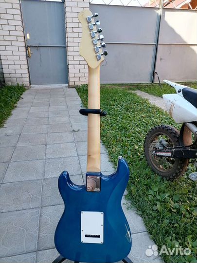 Электрогитара