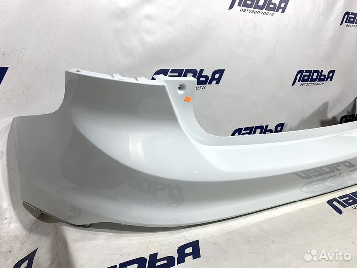 Бампер Ford Focus 3(11-15) задний хэтчбек Белый Frozen White 7VTA