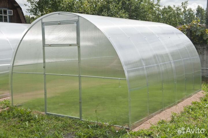 Теплица дачная