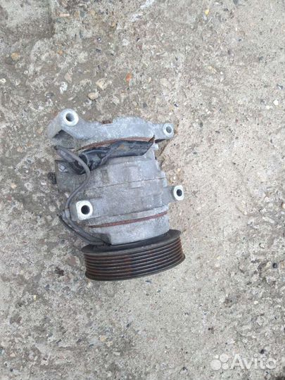 Компрессор кондиционера Toyota Hilux 2014 2.5 D